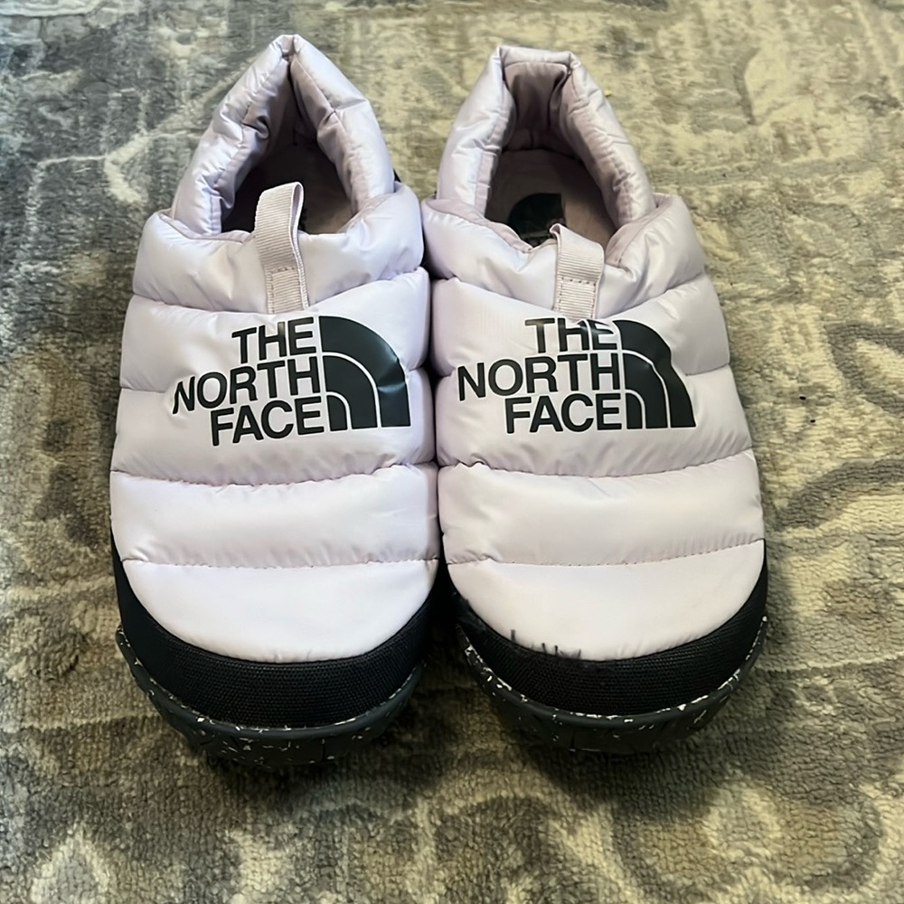 North face slippers